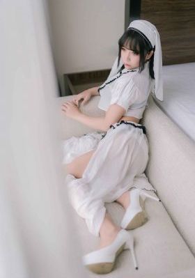 年轻的护士韩国